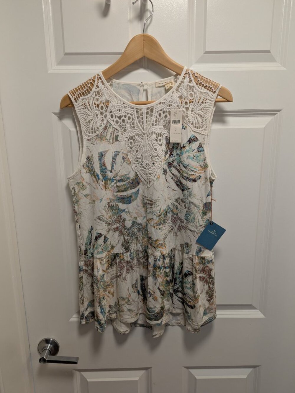 Anthropologie Meadow Rue NWT Crochet Lace Yoke Tropical Peplum Top Size S